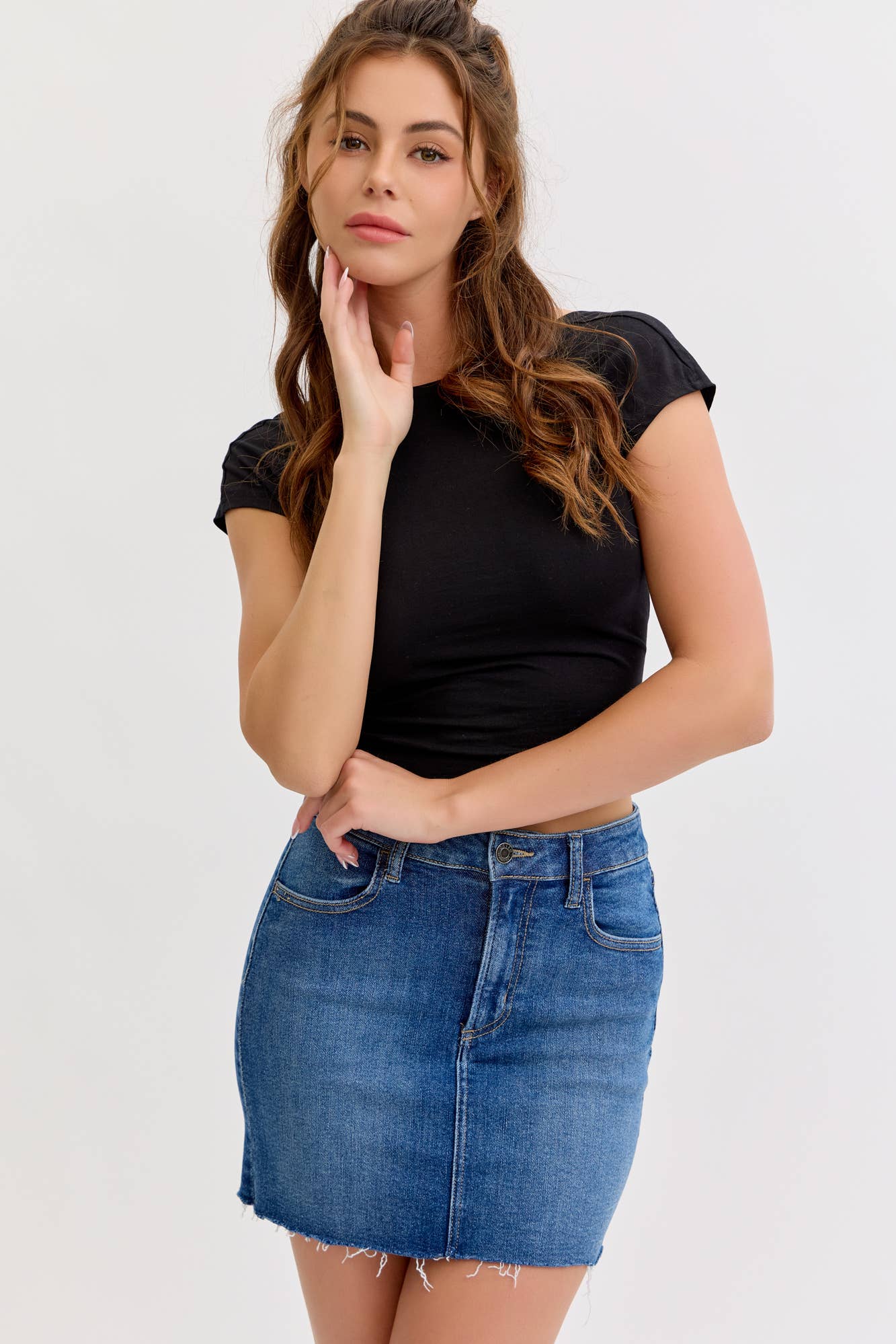 Basic Mid Waisted Mini Skirt - Raw Hem