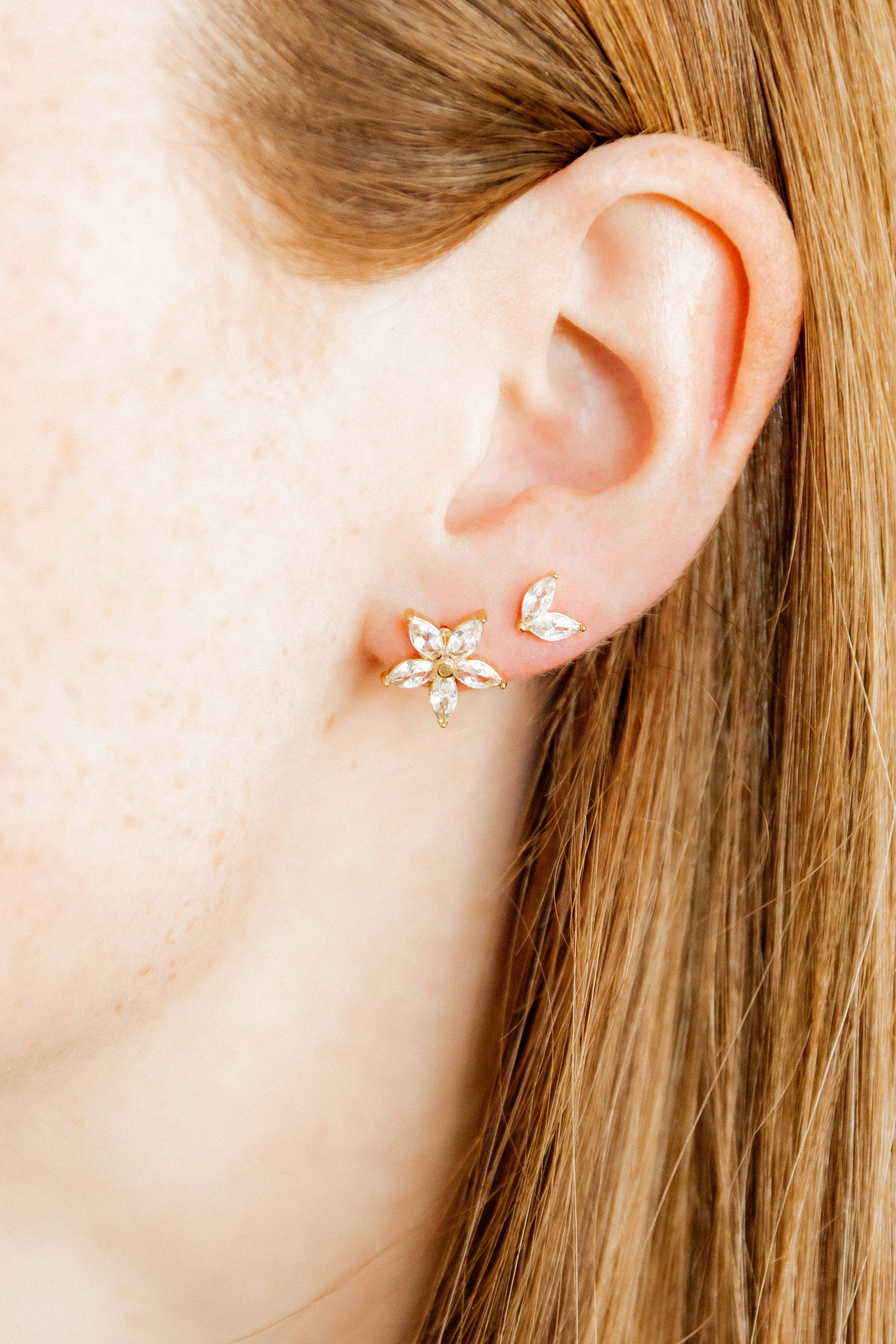 Screwback Stud Earrings - Nova