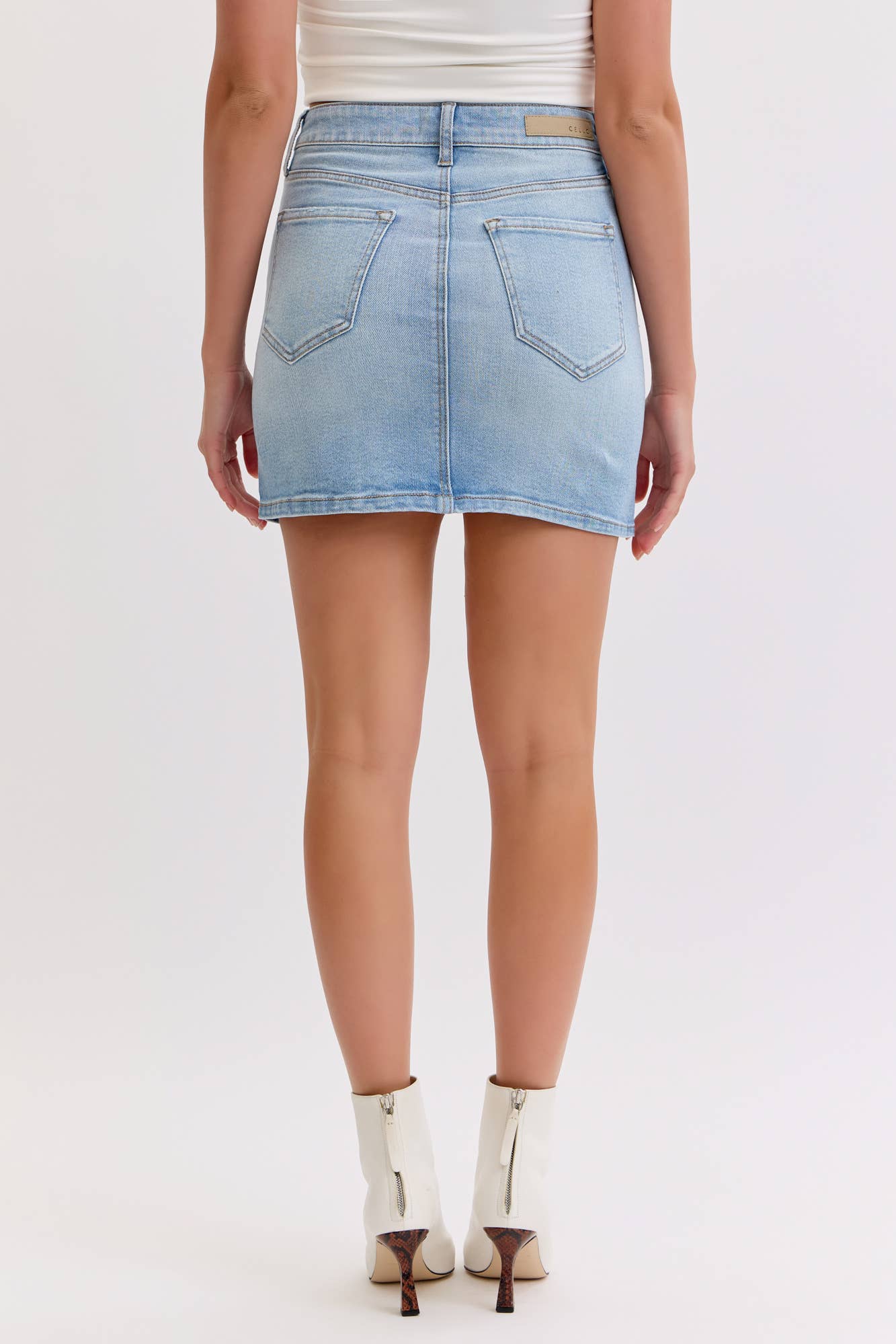 Basic Mid Waisted Mini Skirt