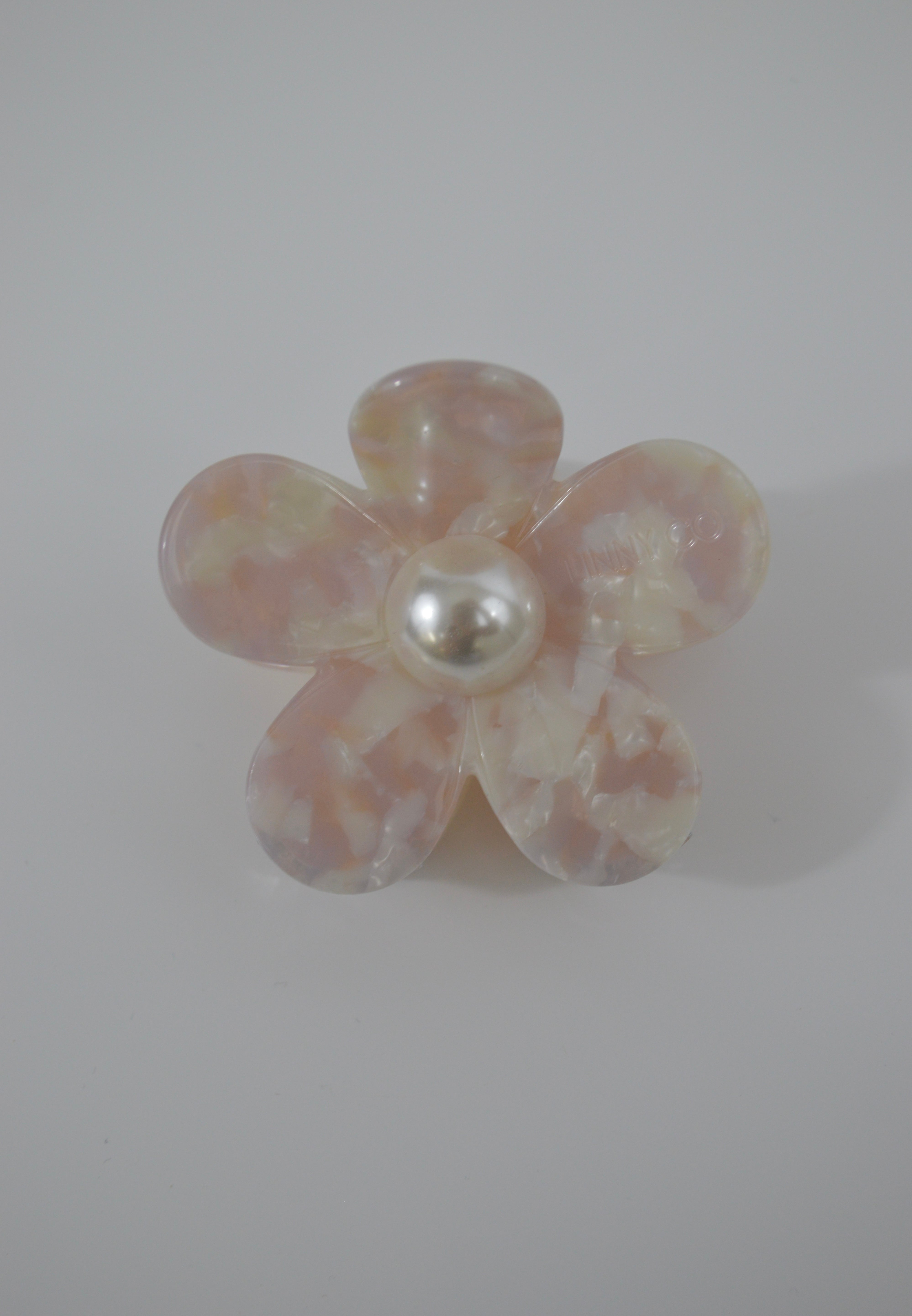 Gigi Hair Clip in Blush