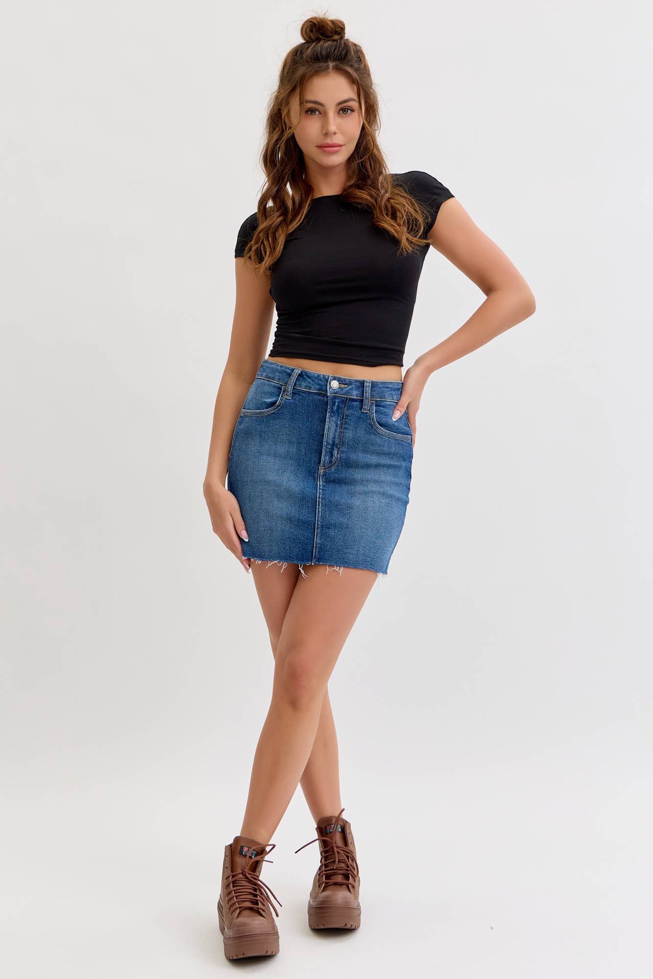 Basic Mid Waisted Mini Skirt - Raw Hem