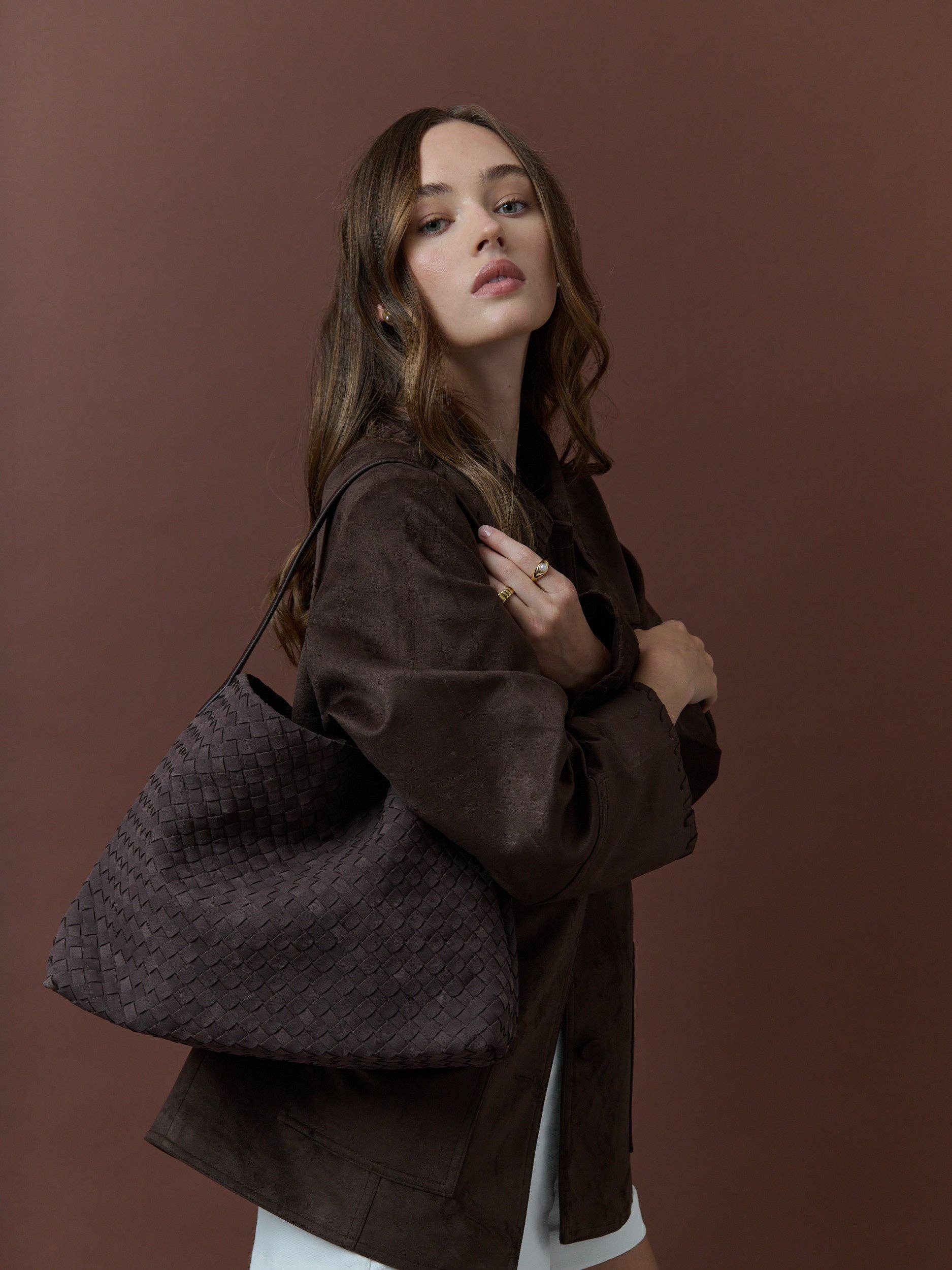 Calla Woven Handbag in Brown